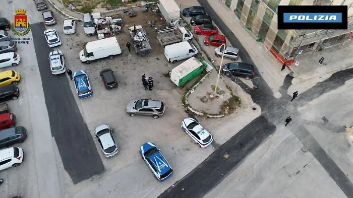 Droni della municipale scoprono discarica abusiva: smantellato giro di rifiuti tra Trapani e Marsala, 20 indagati