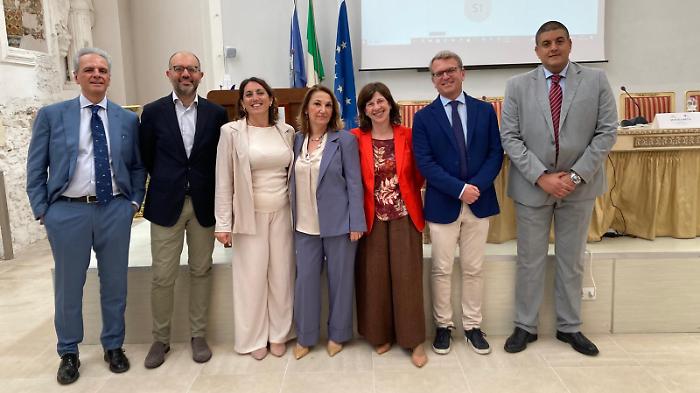 La tragedia di Antigone e il conflitto fra legge e giustizia: la tragedia diventa un corso di formazione per magistrati