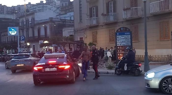 Tensione nel cuore di Modica bassa: caos, urla e paura