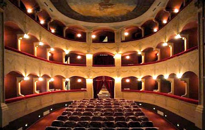 teatro comunale Salvatore Cicero di Cefal&ugrave;