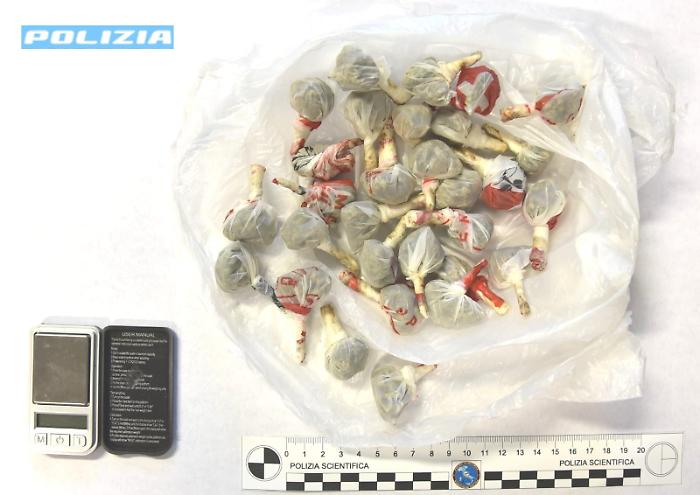 Ragusa, fermato un 22enne per spaccio