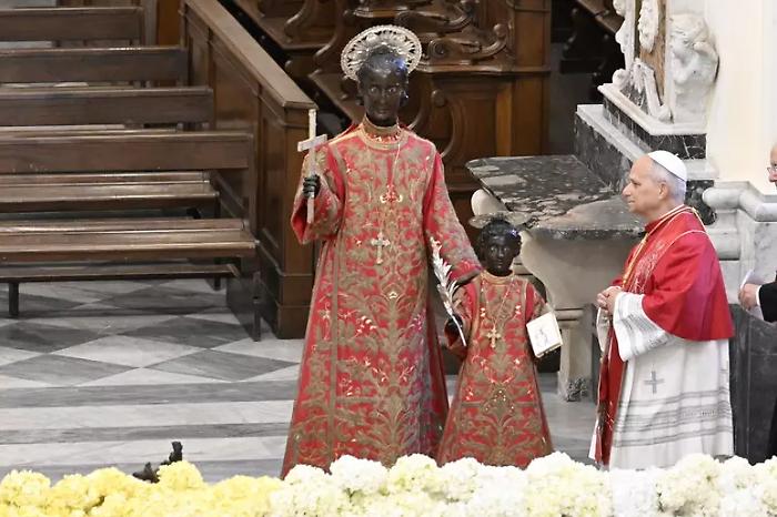 Ad Acerra il Papa chiama un esercito di pace per scardinare la cultura del privilegio e della prepotenza