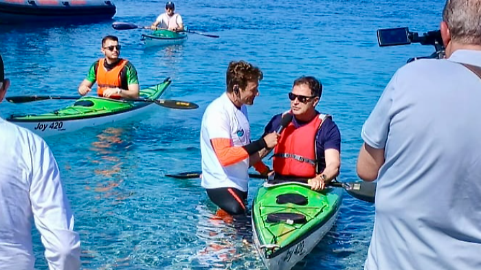Traversata dello Stretto, tra Scilla e Cariddi, da Reggio a Messina con Antonio Rossi, icona della canoa e dello sport italiano 