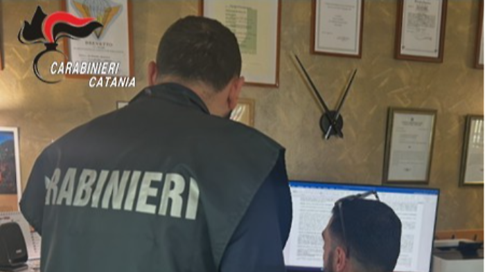 Biancavilla, ha seguito un'anziana dopo avere prelevato la pensione e l'ha aggredita: arrestato per tentata rapina  