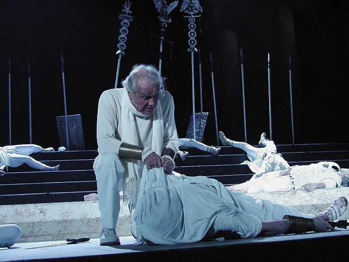 Taormina rende omaggio ad Albertazzi a dieci anni dalla scomparsa - sabato 30 maggio Casa del Cinema