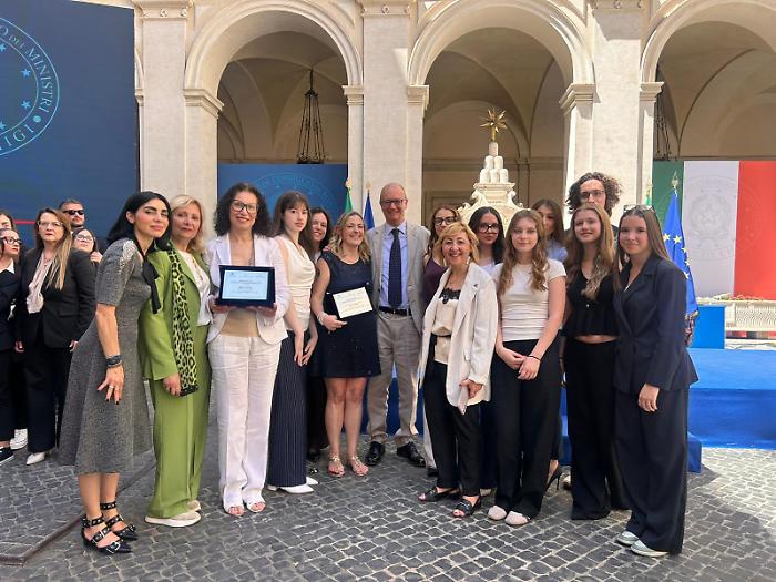 Scicli, l'istituto Vittorini premiato a palazzo Chigi per un progetto contro le dipendenze