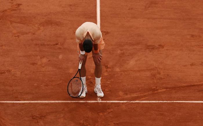Roland Garros shock, fuori anche Djokovic: Fonseca vola ai quarti