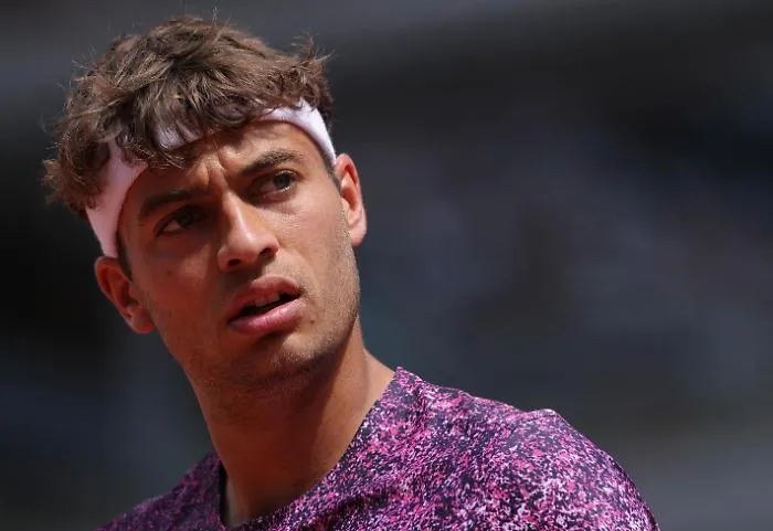 Berrettini, Cobolli e Arnaldi, c'&egrave; vita oltre Jannik: l'Italia del tennis balla a Parigi 