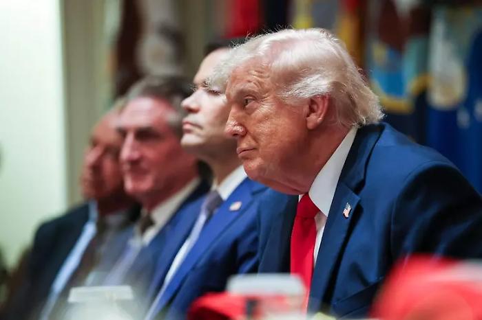 Trump ottimista: "Possibile intesa con l'Iran gi&agrave; la prossima settimana per estendere la tregua"