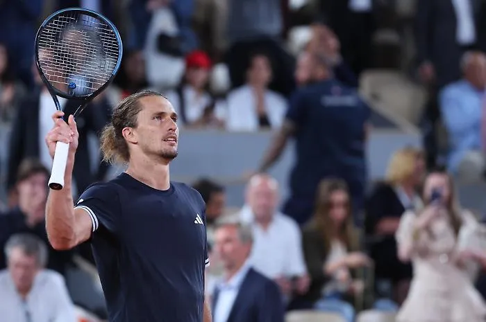 Zverev spegne il sogno di Jodar e si prende Parigi: il tedesco &egrave; il primo semifinalista del Roland Garros