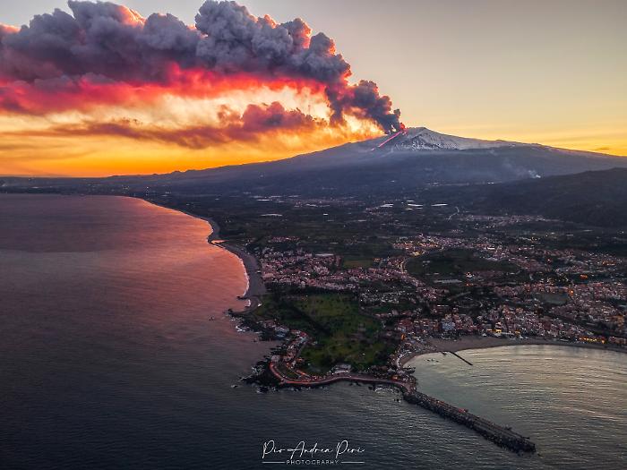 Le foto e i video spettacolari di Pio Andrea Peri, l'uomo che guarda il mondo dall&rsquo;alto dei suoi droni