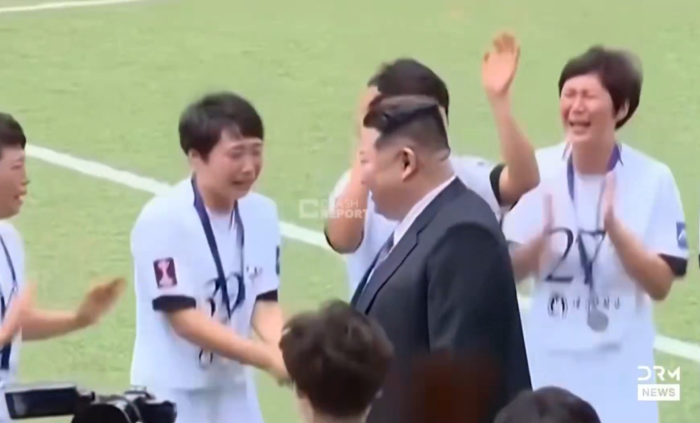 Il Naegohyang femminile vince la Champions asiatica: le lacrime delle ragazze davanti a Kim Jong Un