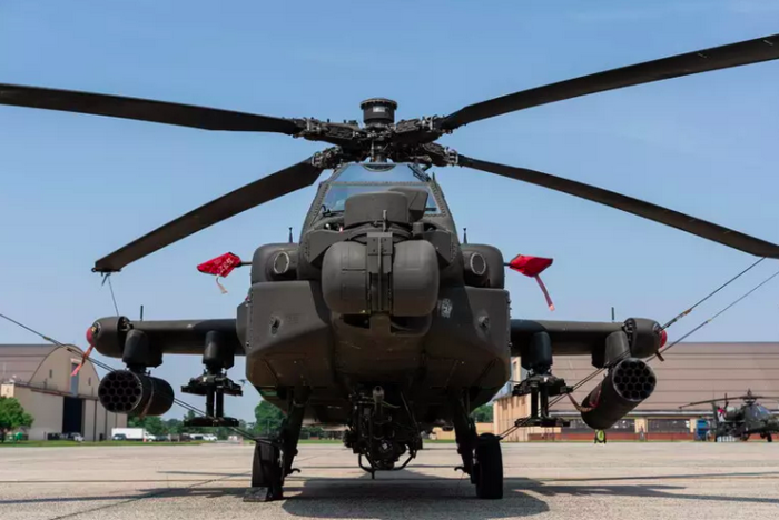 Elicottero Usa cade vicino a Hormuz: "I piloti in salvo"