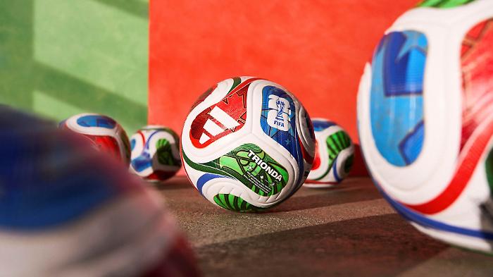 Il Mondiale pi&ugrave; tecnologico di sempre: come funziona Trionda, il pallone con il chip