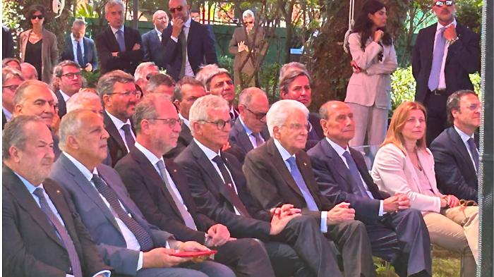 Mattarella torna al Circolo del Tennis: omaggio al club del centenario