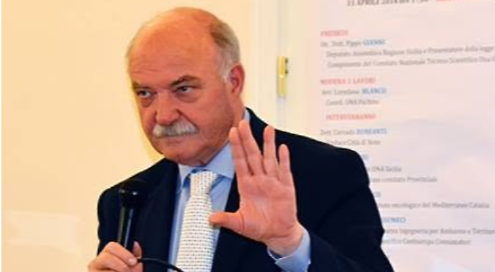 Pippo Gianni, sindaco di Priolo Gargallo