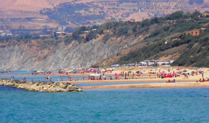 I residenti di Maddalusa senz'acqua, diffidati sindaco e prefetto di Agrigento