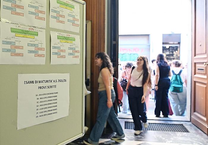 Maturit&agrave;, al via la seconda prova: torna Quintiliano al Classico. Allo Scientifico si misura l'acqua del lago di Bracciano