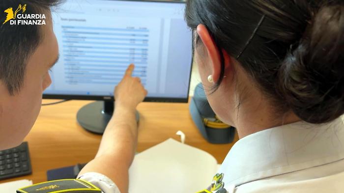 Catania, sequestro da 1,4 milioni a un imprenditore: svuotava i conti aziendali per non pagare le tasse