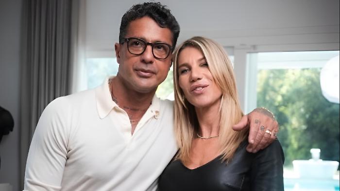 Fabrizio Corona si racconta: &laquo;Mio padre mi protegge, mio figlio Carlos &egrave; un dono&raquo;