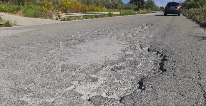 Lavori mai fatti, conti gonfiati per 400mila euro: perch&eacute; la strada della Mosella finisce in Procura ad Agrigento