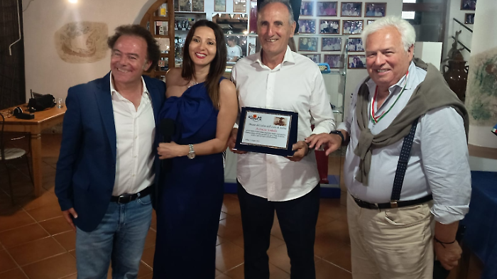 Calcio, &ldquo;eccellenze siciliane&rdquo; a Salina con i premi dell&rsquo;Ussi regionale nel ricordo di Tot&ograve; Schillaci