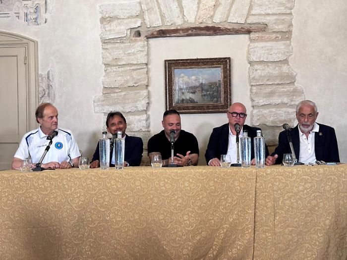 Palermo, la gioia di Miccoli: "La mia ultima partita al Barbera &egrave; come volevo lasciare il calcio"
