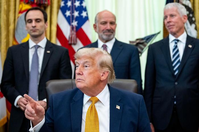 Niente mutui senza stretta sul voto: Trump sacrifica il piano casa per la sua crociata elettorale