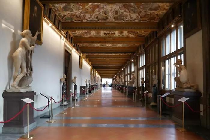 Il troppo caldo blocca l'acquisto dei biglietti agli Uffizi e il Codacons attacca: &laquo;Brutta figura per l'Italia&raquo;