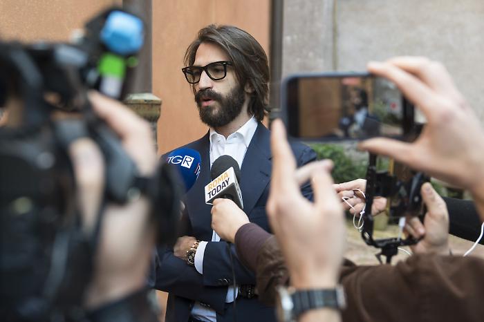 Leonardo Maria Del Vecchio &egrave; il presidente esecutivo di Lmdv Capital: nuovo cda e nodo Delfin tra acquisto quote e scetticismo sul buyback