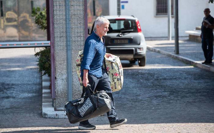 Il ritorno di Alemanno: dal carcere al fronte sovranista con il generale Vannacci 