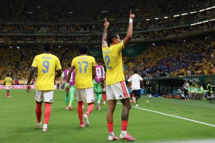 Mu&ntilde;oz stende il Congo e regala vittoria e passaggio del turno alla Colombia