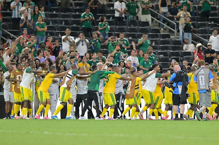 Il Sudafrica batte la Corea del Su, i Bafana Bafana si qualificano per i sedicesimi