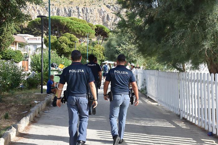 Raffica di furti a Mondello, arrestate due persone