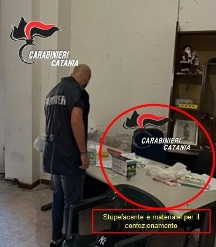 Cocaina, ketamina, hashish e marjuana: rider della droga arrestato a Catania