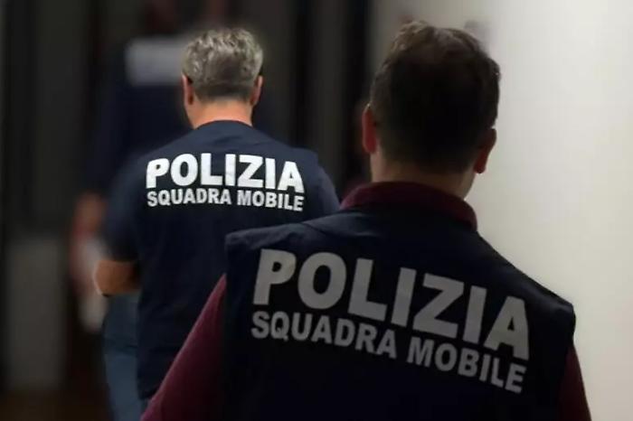 Triplice omicidio a Roma, trovata in casa la mannaia usata per compiere i delitti