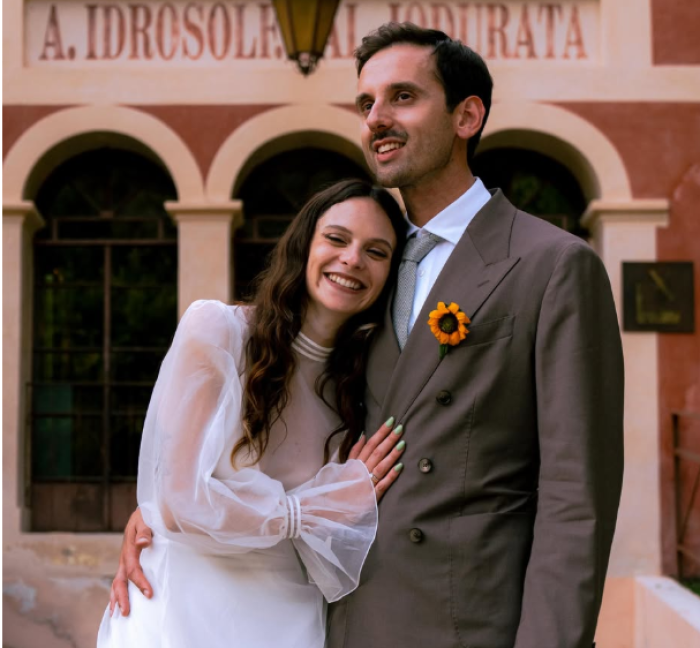 Francesca Michielin sposa un ex saltatore in alto: abito semplice e giro in Vespa