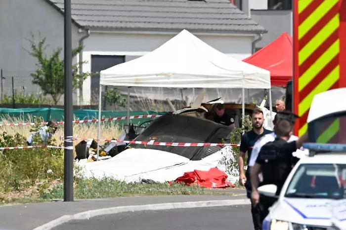 Aereo da turismo precipita in Francia: 11 morti