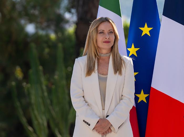 La Lega sprofonda, Vannacci fa paura e nei sondaggi il campo largo sorpassa la destra