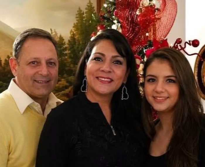 Caracas, tra le macerie dell'edificio Petunia individuati i corpi di Trini Adrian e della figlia Isabella: recuperi e riconoscimenti in corso