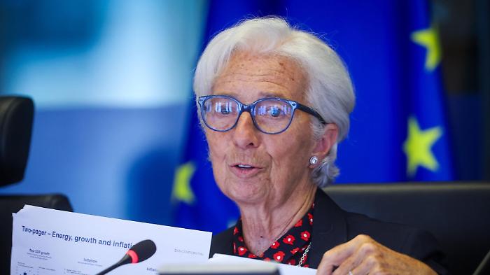 Lagarde: &laquo;L&rsquo;Europa &egrave; pi&ugrave; resiliente, ora decisioni riunione per riunione&raquo;