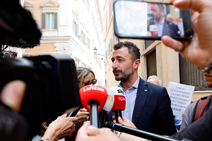 l pranzo, il nubifragio e l'alcol oltre i limiti: tolta la patente al deputato Pozzo (e atti trasmessi alla Procura) 