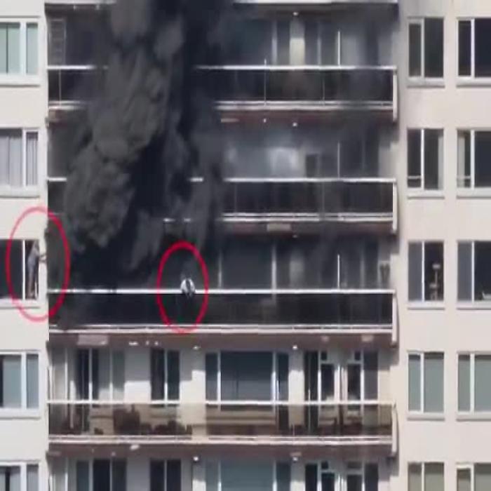 Incendio in un condominio di 10 piani ad Anversa: almeno 5 morti e diversi feriti, persone in fuga dai balconi 
