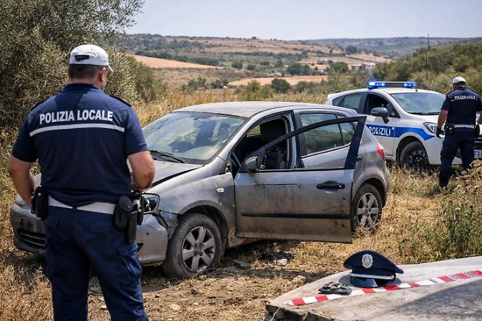 Scicli, ritrovata auto rubata nelle zone di campagna