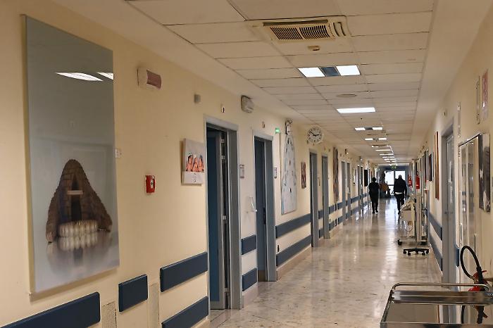 Corridoio ospedale sanit&agrave; salute generica