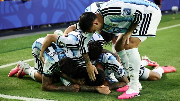 Romero salva l'Argentina. Capo Verde mette paura ai campioni del mondo che la spuntano ai supplementari
