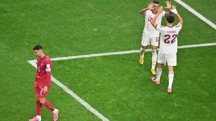 Il derby iberico &egrave; della Spagna grazie alla rete al 91' di Merino. Termina l'avventura mondiale di Cristiano Ronaldo 