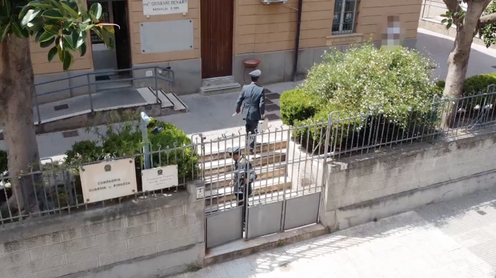 Sequestro da oltre 500 mila euro nel Messinese: sigilli a aziende, immobili e conti riconducibili a un pregiudicato