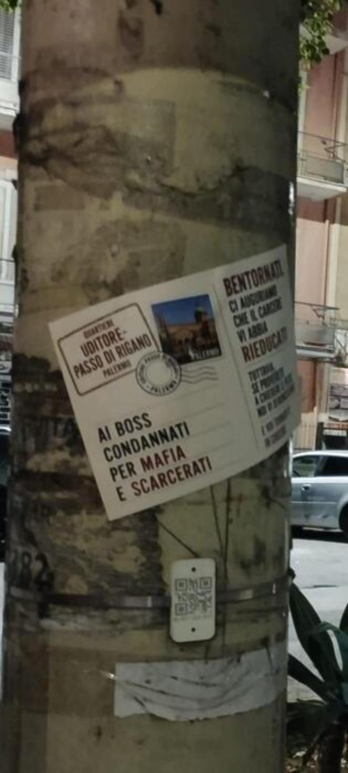 Palermo, adesivi contro il pizzo a Uditore-Passo di Rigano: &laquo;Ai boss scarcerati: se ci riprovate vi denunciamo&raquo;