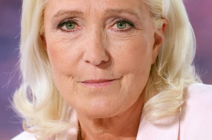 Marine Le Pen condannata in appello, ma la partita per l&rsquo;Eliseo resta apertissima